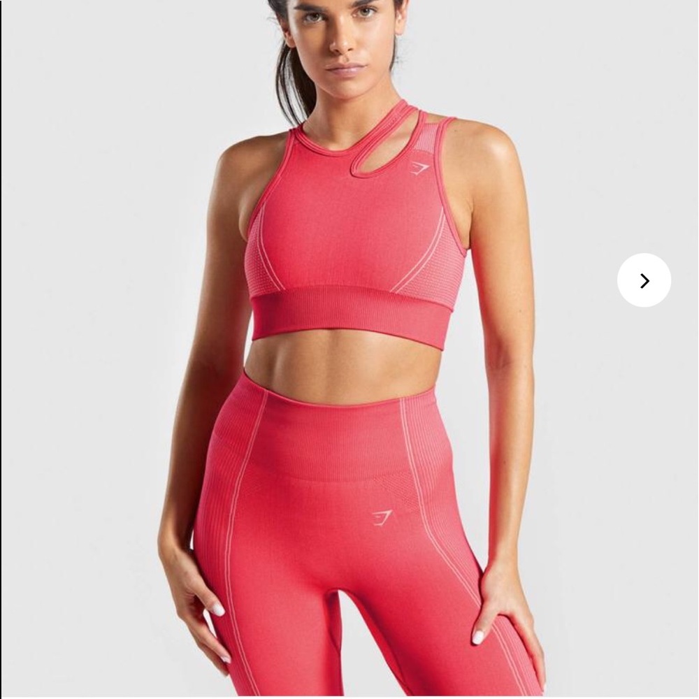 Gymshark Ultra Seamless Sports Bra - Pink medium
